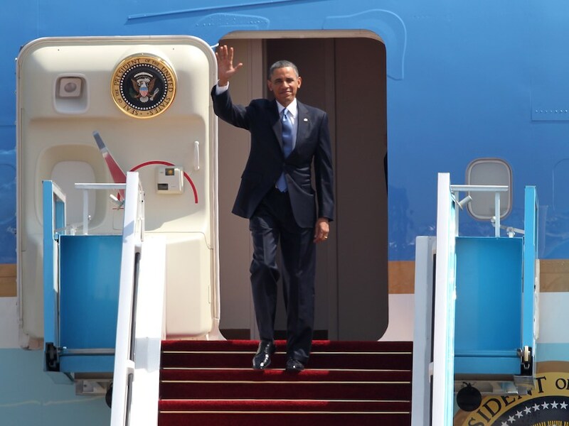 Obama bij zijn aankomst in Israël.
