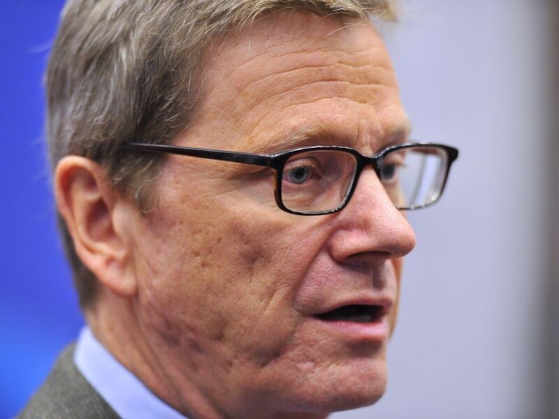 De Duitse minister van Buitenlandse Zaken Westerwelle wil de diplomatieke betrekkingen met het regime van Assad tot een minimum beperken.