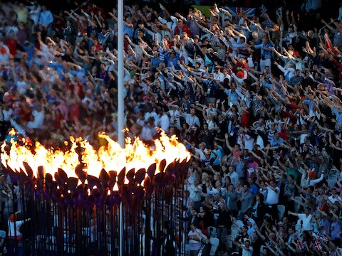 Het uiteindelijke ontwerp van de Olympische toorts van Thomas Heatherwick.