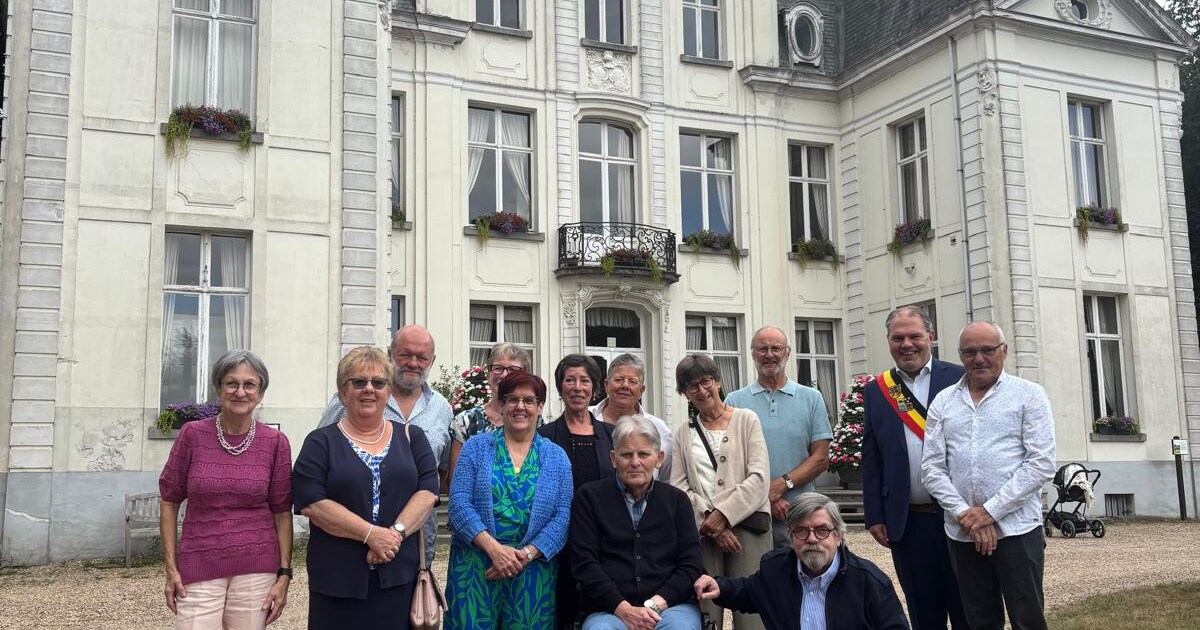 Wippelgemse 70-jarigen halen herinneringen op | Evergem | HLN.be