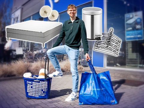 Onze journalist zoekt uit hoe voordelig de nieuwe woongigant Jysk is tegenover Ikea. 