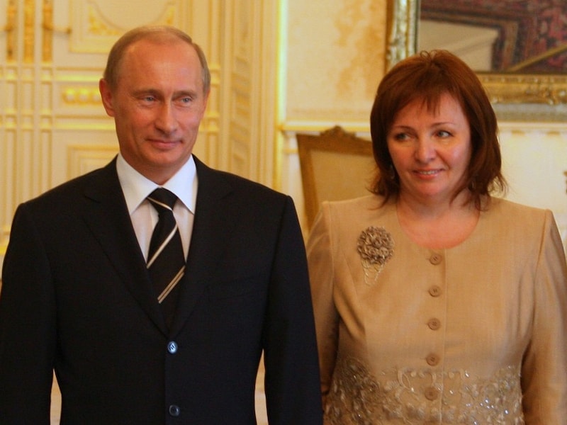 Vladimir Poetin met zijn vrouw Ludmilla.