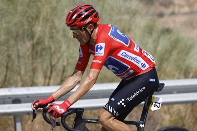 Rode trui Enric Mas verkoopt concurrentie nieuwe dreun, 20-jarige vluchter Jakob Omrzel maakt indruk en triomfeert op slotklim