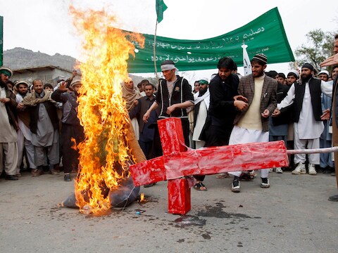 In Afghanistan vonden hevige protesten plaats tegen de aanwezigheid van Amerikaanse troepen in het land.