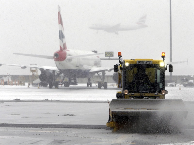 De sneeuwploeg op Heathrow