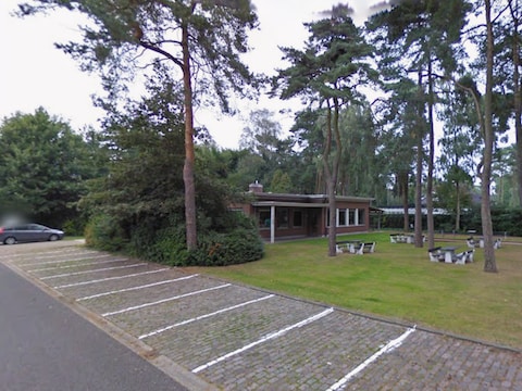 Wijklokaal Ferm Schoten in de Lariksdreef.