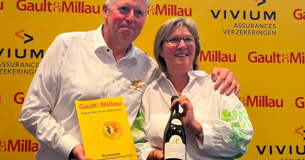 Chardonnay Barrique Prestige 2022 overtuigt jury: Wijndomein Ravenstein wint opnieuw Gault&Millau-aw