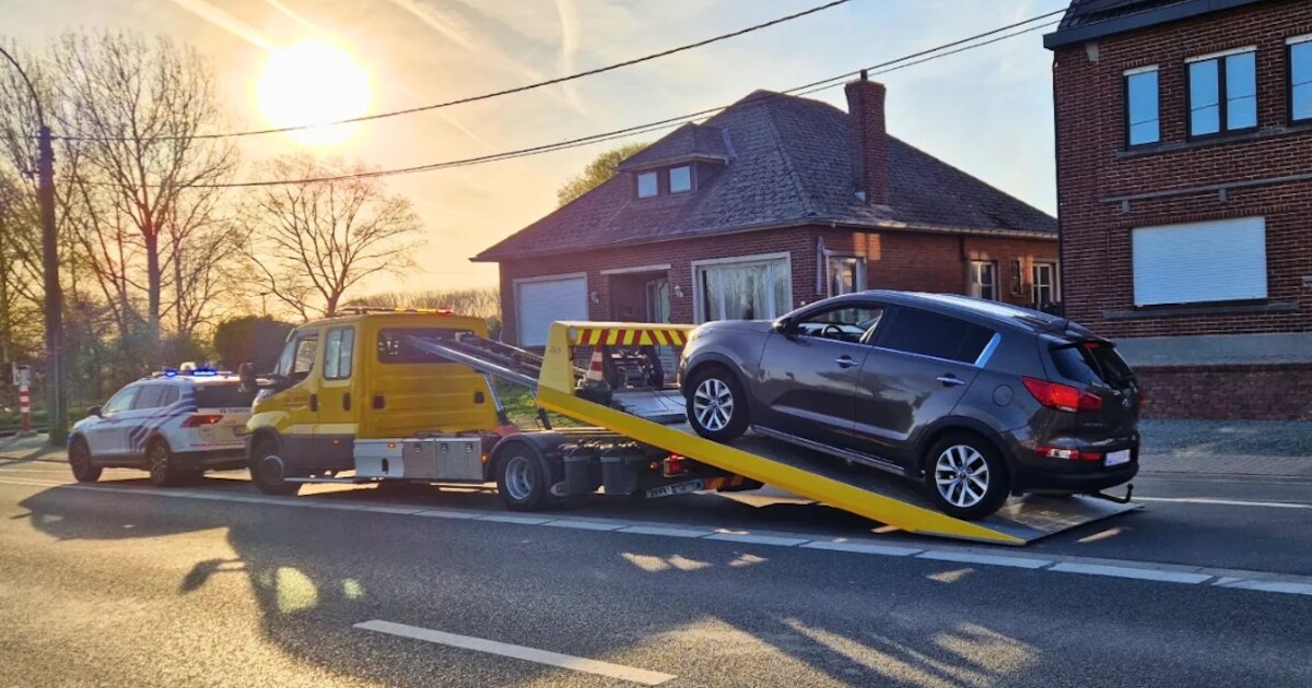 Bestuurder betrapt nadat hij al negen(!) jaar zonder rijbewijs rijdt ...