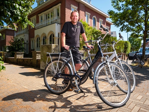 Jeroen Verbeeck bouwt gewone fietsen om tot elektrische modellen met Voltabike.