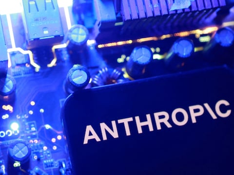 Muzieklabels Sony en Warner klagen Anthropic aan voor grootschalige muziekdiefstal