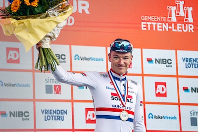 Hayter wint tijdrit in Ronde van Holland Captains of Cycling dient licentieaanvraag voor Lotto-Intermarché in