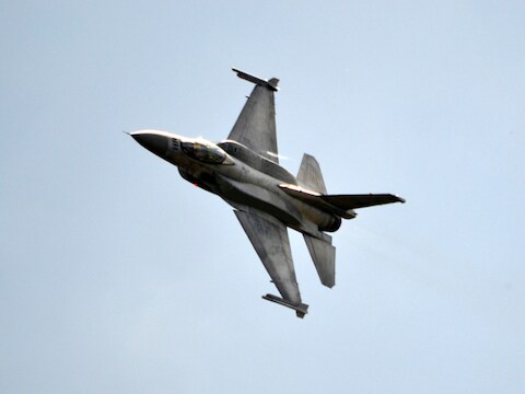 F-16