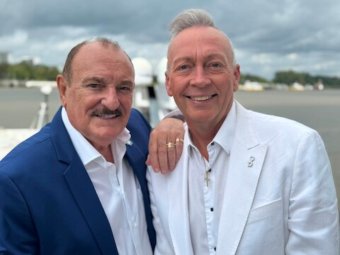 Hugo Sigal en Eric Flanders nemen videoclip op in Antwerpen.