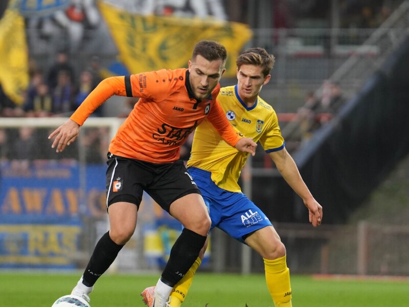 T1 Marink Reedijk en SK Beveren verliezen in Deinze en pakken twee op achttien: “We hebben te weinig gevoetbald”