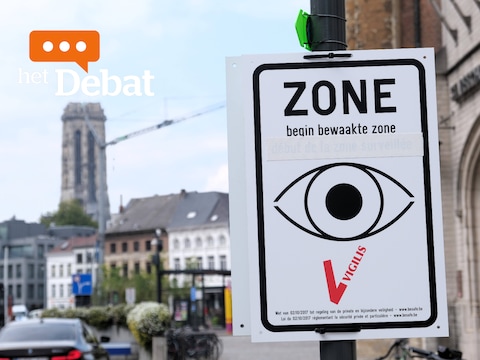 Mechelen zet de ganse maand private bewakingsagenten in om overlast in de winkelstraten aan te pakken.
