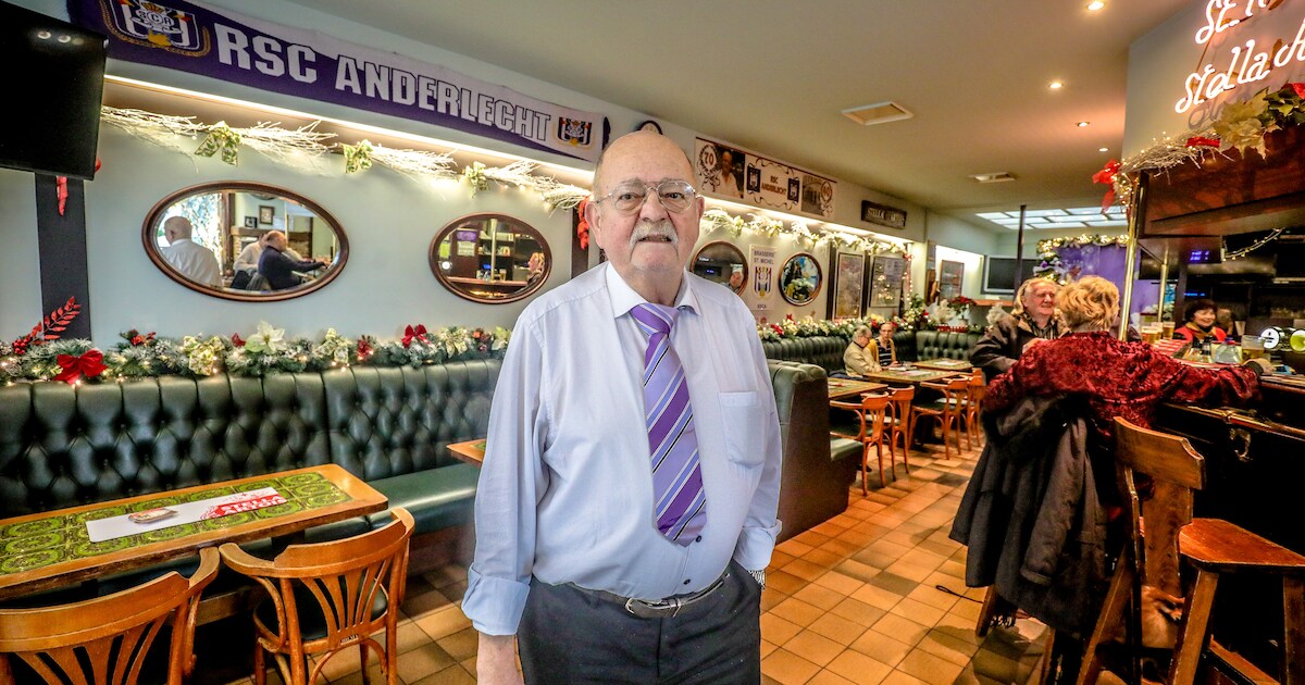 Michel (79) staat al 50 jaar achter de toog van zijn café: “Ik haal ...