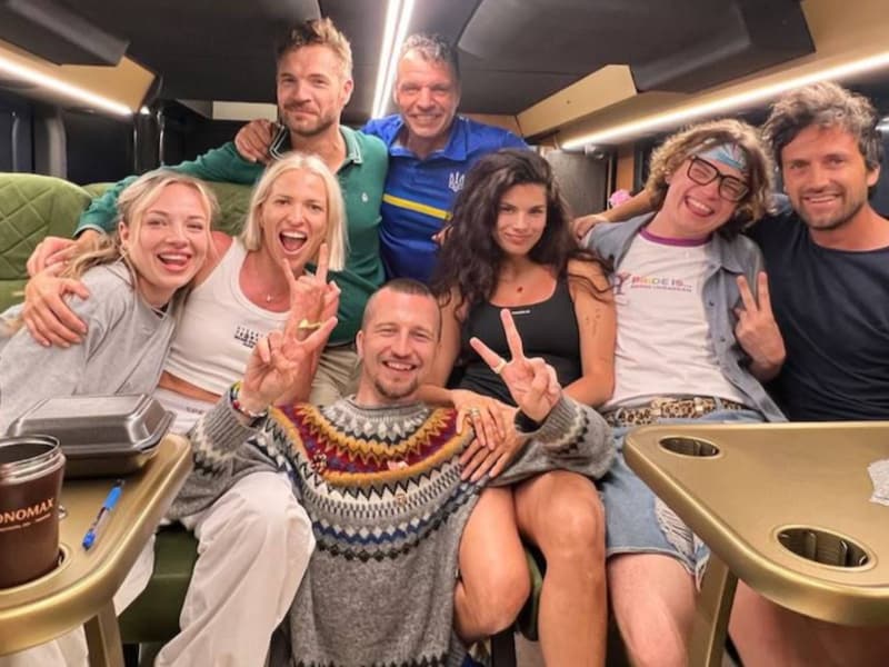 Oekraïne krijgt een eigen versie van ‘Bestemming X’. Producer Emanuel Vanderjeugd (uiterst rechts) leidde de opnames ter plekke.