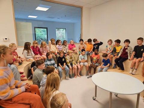 Eerste schooldag in gloednieuwe school Eureka Wetteren. 