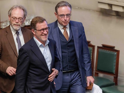 Kamerdebat over pensioenhervorming kort na middernacht tijdelijk stopgezet