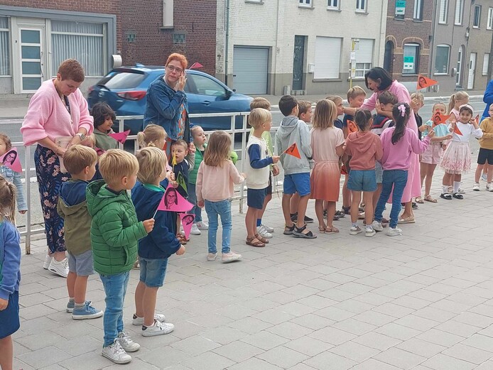 VBS KLiM neemt afscheid van juf Greet en meester Willy die er samen net ...