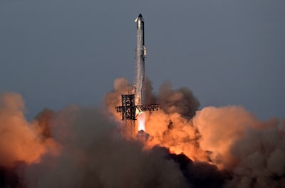 Starship eindelijk succesvol gelanceerd voor testvlucht