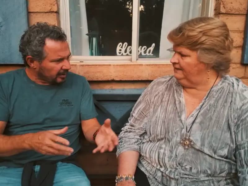 Axel Daeseleire ontmoet vrouw die ‘ontvoerd werd door aliens’: “Ze namen eicellen bij me weg”