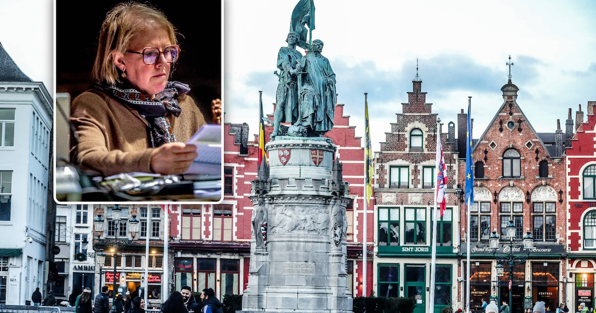 Brugge bant wafel-, koffie- en ijskramen op de Markt, Burg en Dijver: “Ze passen niet meer in het hi