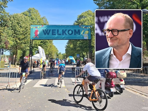 Minister van Vlaamse Rand Ben Weyts (N-VA) heeft het vernieuwde programma van de Gordel 2026 voorgesteld in het provinciedomein van Huizingen. (grote foto: beeld van de Gordel 2025)