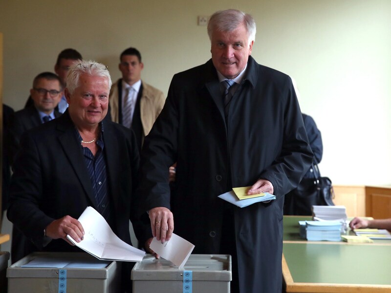 Horst Seehofer stemt.