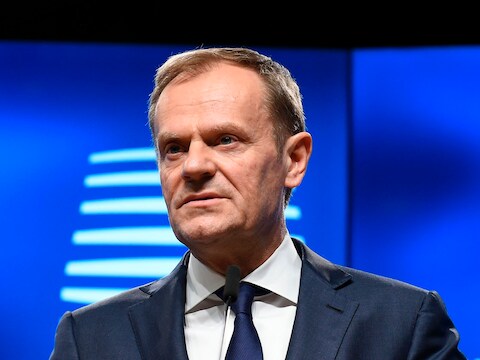 De herbenoeming van Donald Tusk als Europees president blijkt plots een heet hangijzer te worden.