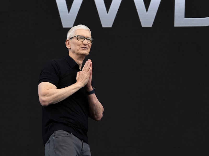 Apple maakt iPads en MacBooks op één dag honderden euro’s duurder en dat laat zich voelen op de beurs