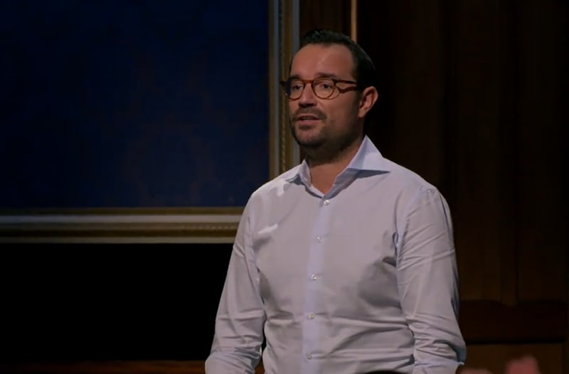 Omar krijgt de wrok van de bondgenoten over zich. 