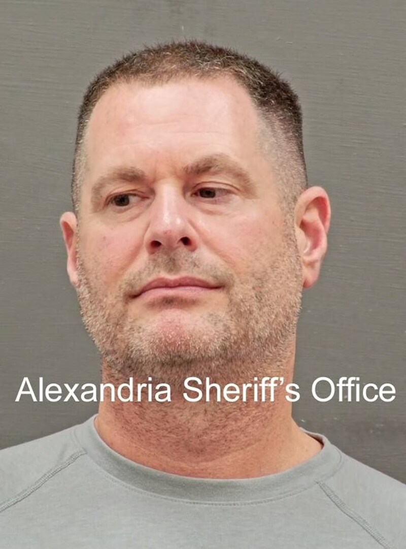 The arrest photo of David Rush, strekt door to the sheriff's office of Alexandria.