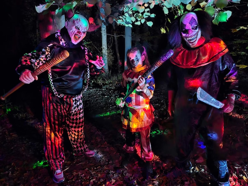 Een sfeerbeeld van de halloweenwandeling van vorig jaar