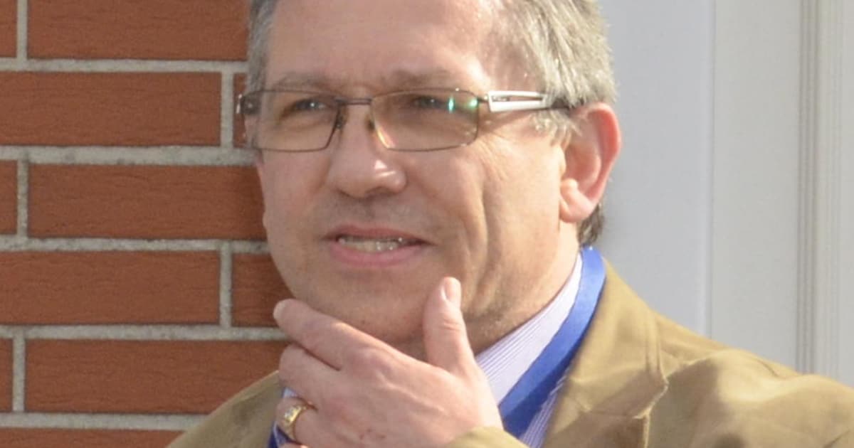 Wielerbonden op voet van oorlog | Regio | HLN.be
