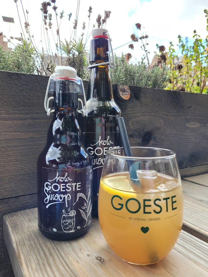 Goeste maakt huisgemaakte kola: “Alle ingrediënten zijn van biologisch ...