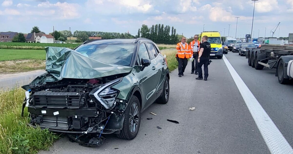 nederlands-gezin-raakt-betrokken-bij-ongeval-op-e17-in-waregem-drie