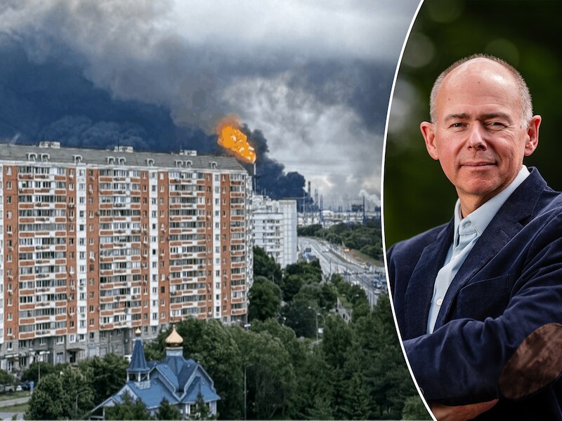 Links: rookpluimen boven Moskou na de Oekraïense droneaanvallen. Rechts: kolonel Roger Housen.