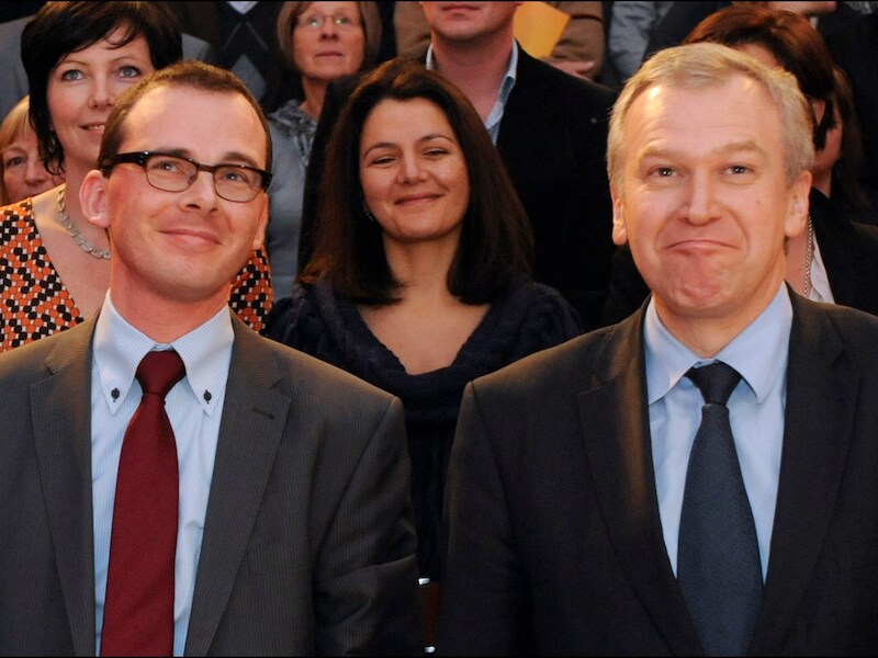 Wouter Beke en Yves leterme in december 2011.