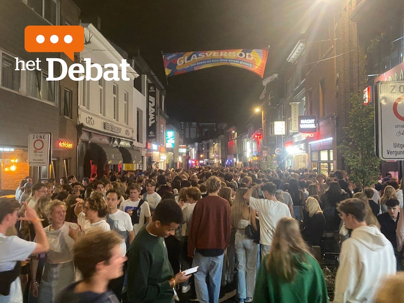 Een beeld van de Overpoort, de Gentse uitgangsbuurt voor studenten, waar ook het incident met de praeses plaatsvond.
