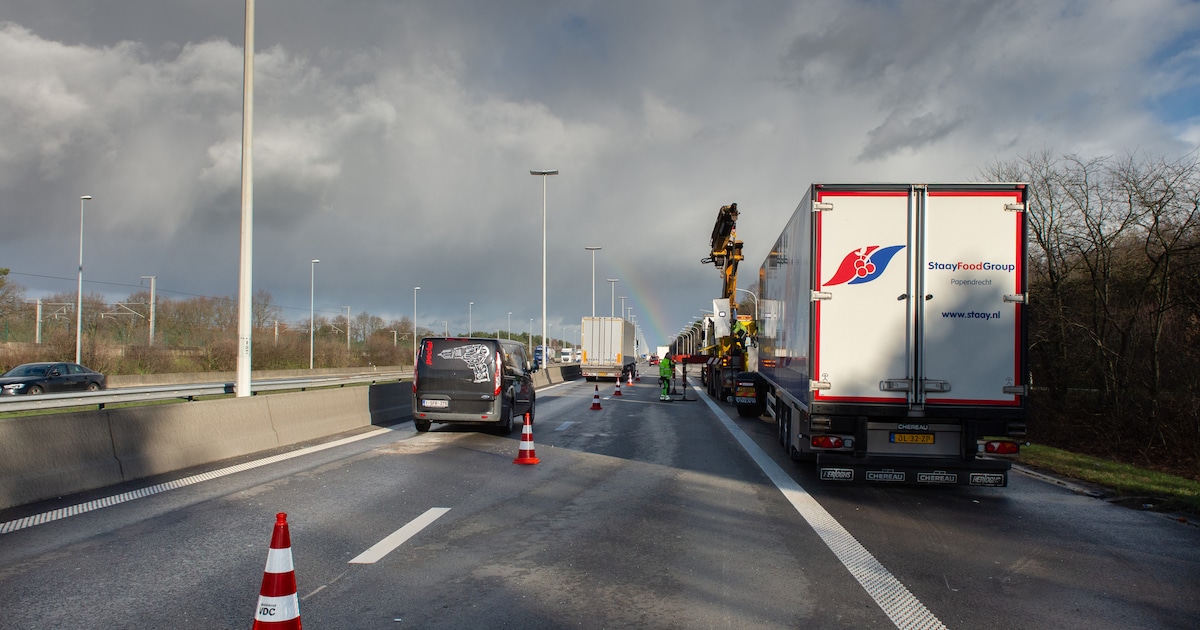 Maand lang hinder op E19 tussen Sint-Job en Kleine Bareel | Nieuws | HLN.be
