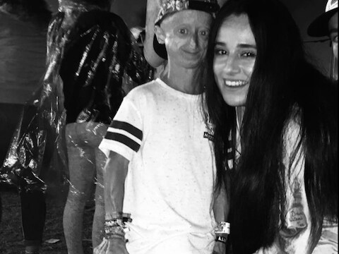 Sarah Mahassine en Michiel Vandeweert op Pukkelpop in 2015. Deze foto deelde ze op haar Facebook. Sarah, dochter van Pukkelpop-organisator Chokri, werkt ook al jaren achter de schermen mee aan het festival.