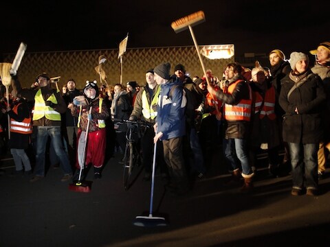 Beelden van de Pegida-betoging op 12 januari in Dresden.