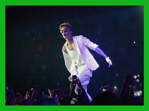Justin Bieber zaterdag tijdens een optreden in San Diego, Californië.