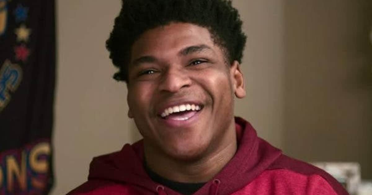 21-jarige Netflix-ster Jerry uit ‘Cheer’ gearresteerd voor bezit van ...