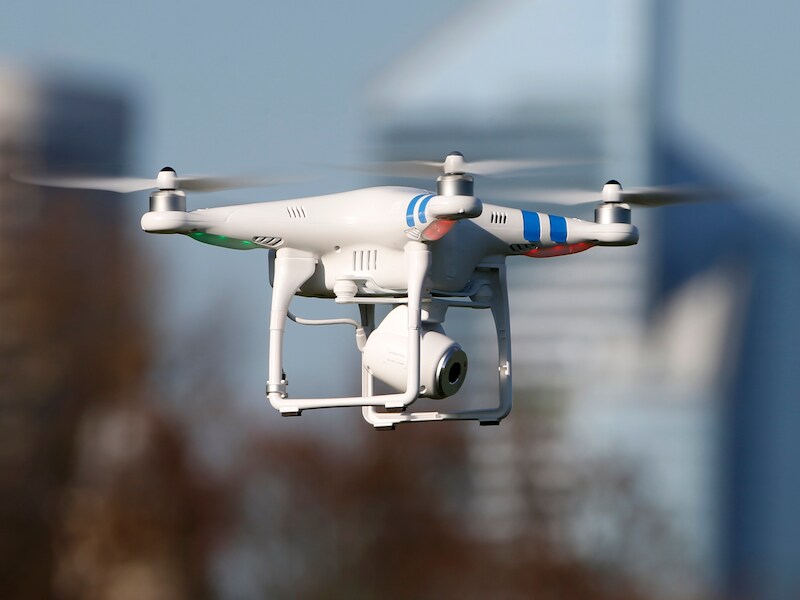 Een DJI Phantom, een kleine drone zoals IS er gebruikt.