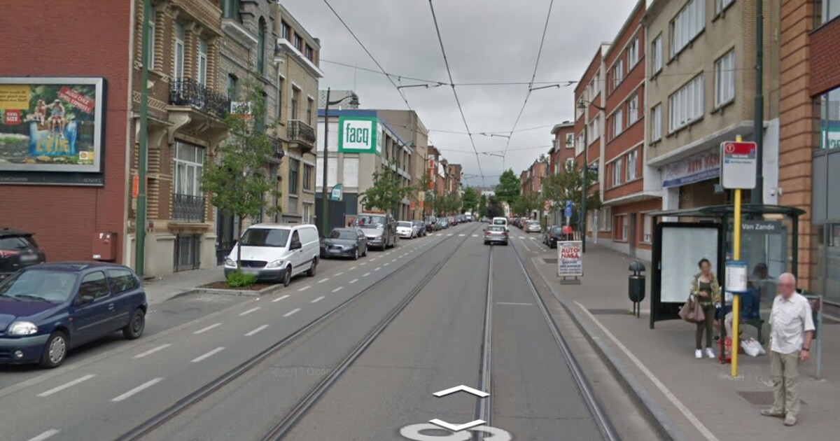 Ruzie tussen twee groepjes loopt uit de hand in Molenbeek: man ...