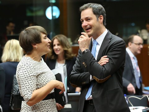 Alexander De Croo, federaal minister van Ontwikkelingssamenwerking, en zijn Belgische collega Liliane Ploumen.