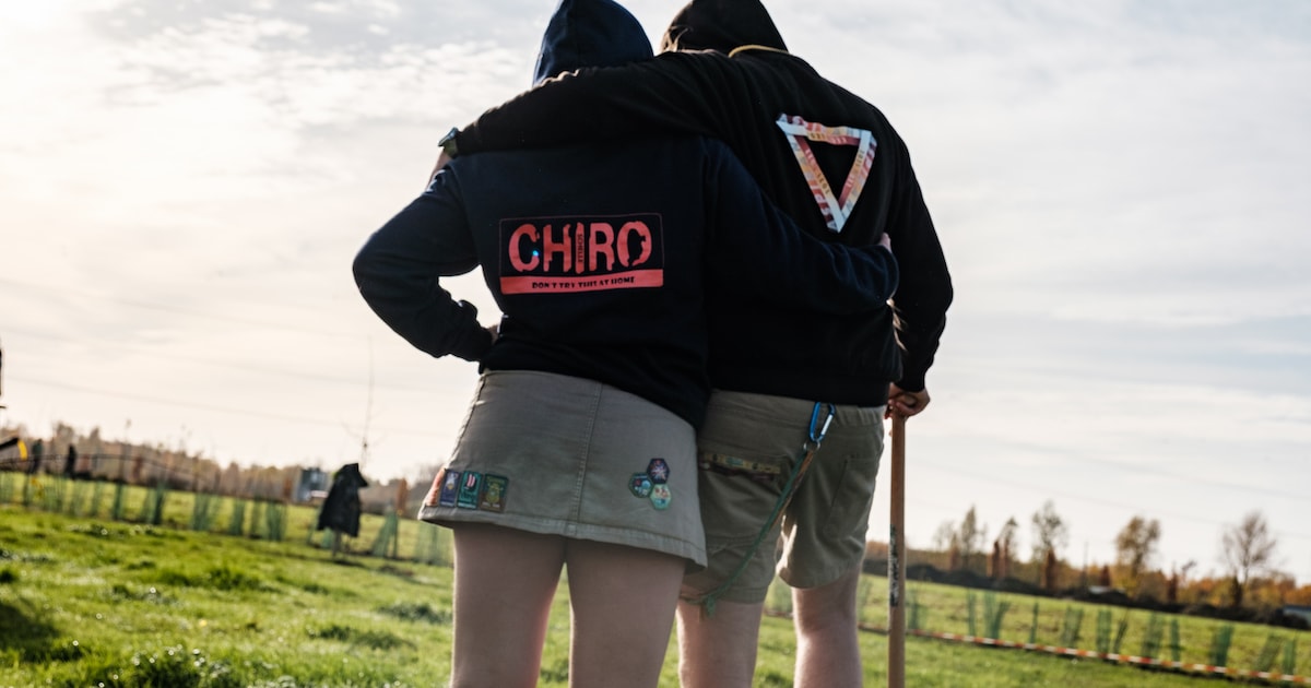 Chiro Schelle viert Christus Koning met vredestocht