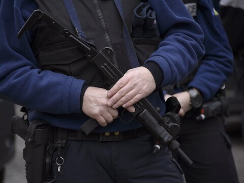 De veiligheidsmaatregelen worden verscherpt en de samenwerking met de buurlanden intenser in de strijd tegen het terrorisme.